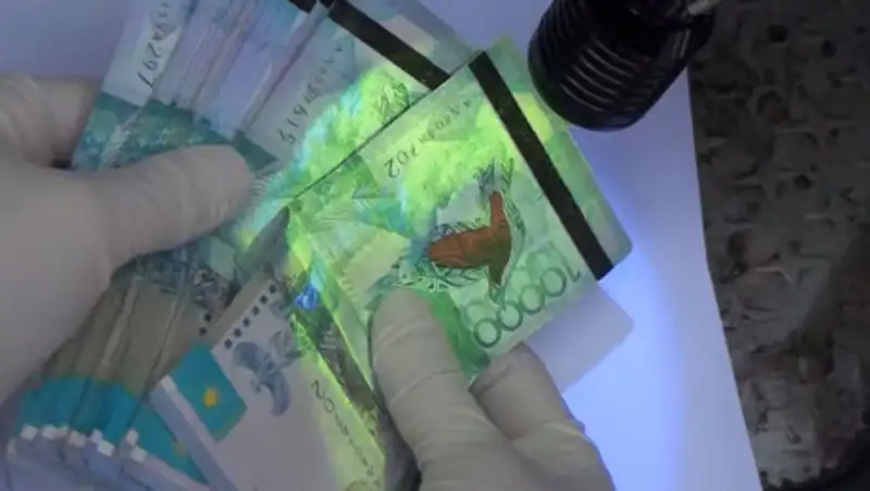 Сотрудников инспекции транспортного контроля подозревают в коррупции