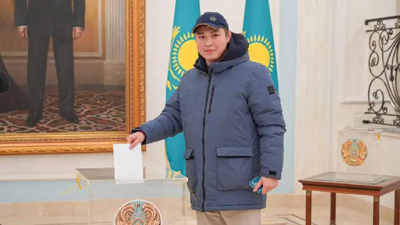 В России голосуют казахстанцы, находящиеся в Москве, Санкт-Петербурге, фото - Новости Zakon.kz от 20.11.2022 04:00