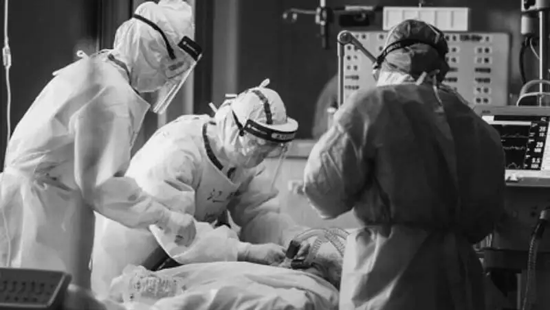 Еще один человек скончался от коронавируса в Алматы