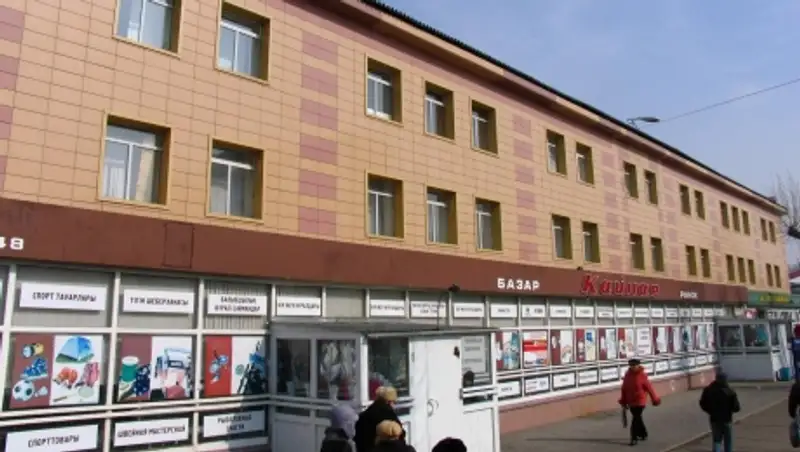 В Усть-Каменогорске торговцам рынка «Кайнар» дали месяц отсрочки на переезд