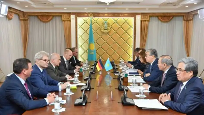 К.Токаев встретился с немецкими парламентариями