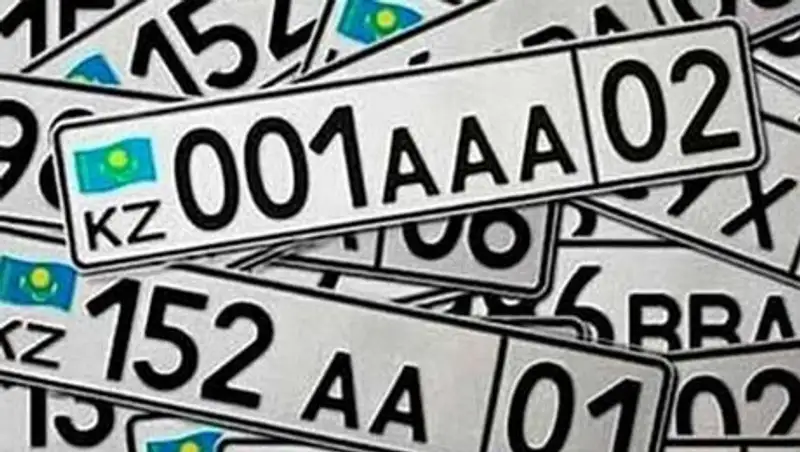 Житель Рудного ездил на своем автомобиле с фальшивыми номерами