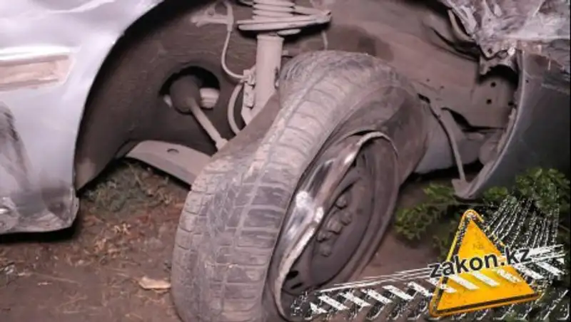 В Алматы столкнулись две Toyota