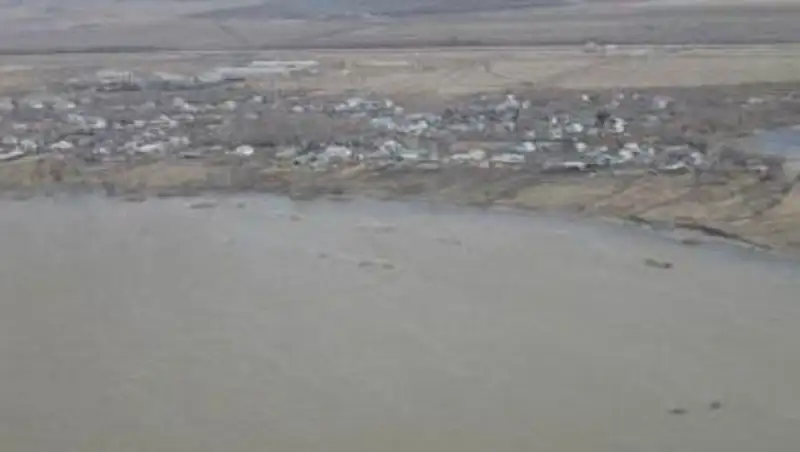 В СКО в связи с паводком в посёлке Заречный создан запас продуктов и медикаментов