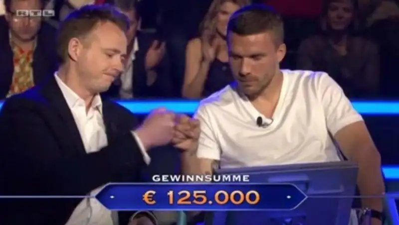 Нападающий «Арсенала» выиграл 125 тысяч евро в программе «Кто хочет стать миллионером?»