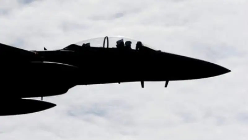 Истребители F-15 перехватили самолет возле резиденции Трампа