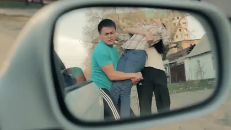 Троих парней осудили на 7 лет за кражу невесты