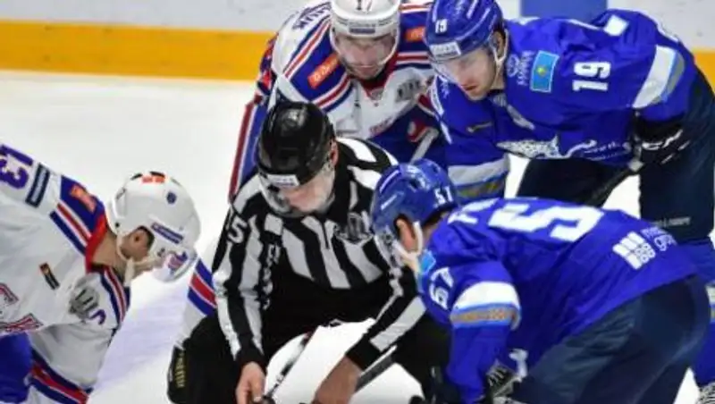 Астанинский «Барыс» уступил санкт-петербургскому СКА