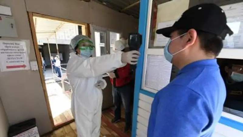 Почему после прививки некоторые все же болеют коронавирусом