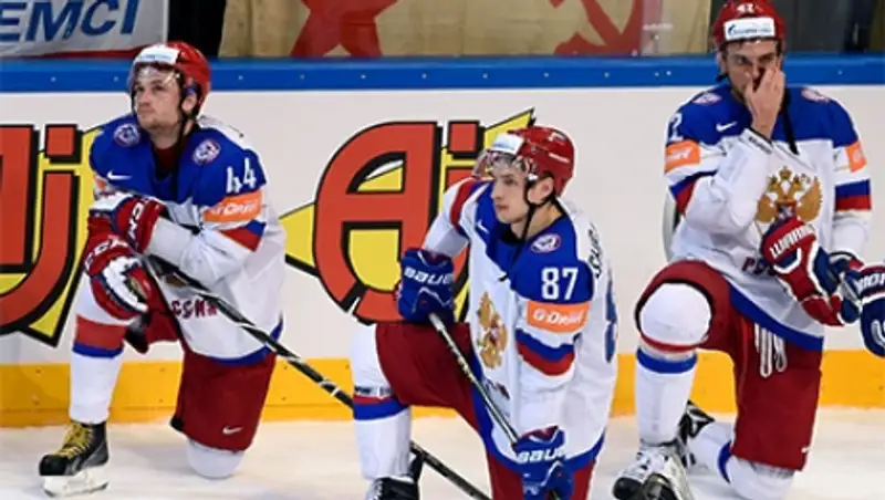 В сборной России объяснили уход хоккеистов перед исполнением гимна Канады
