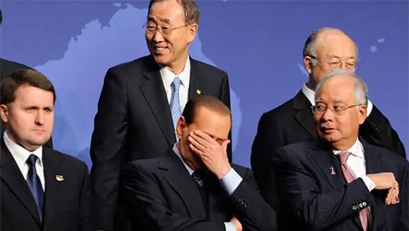 Берлускони приступает к выполнению общественных работ