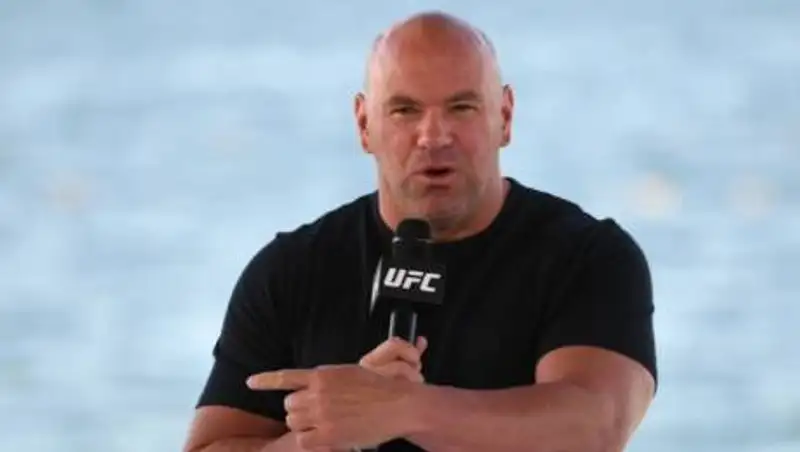 Легенду UFC бьют все: Дана Уайт хочет заставить его уйти на пенсию