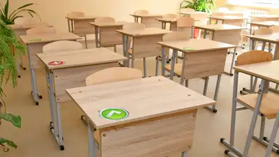 парты, фото - Новости Zakon.kz от 06.12.2022 20:11