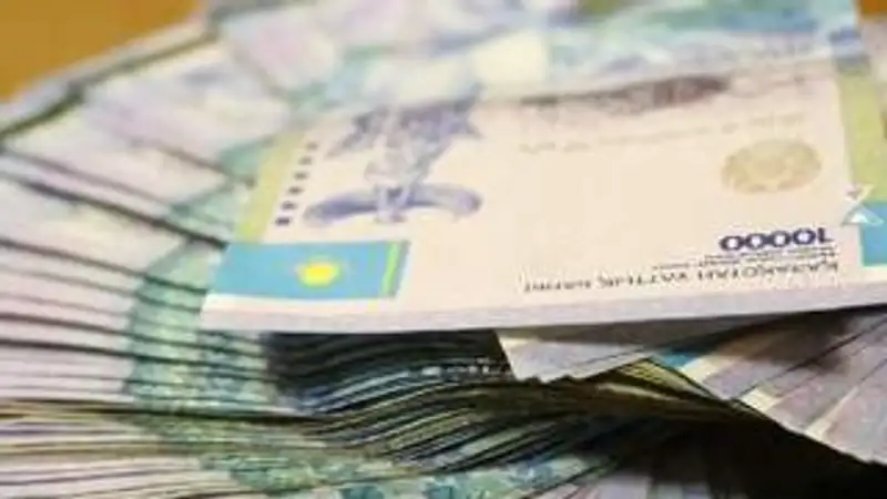 В Актобе начальника отдела военкомата осудили за взятку от призывников