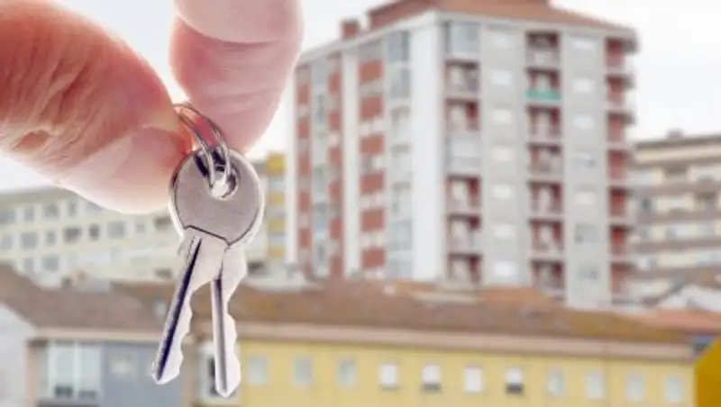 Министр юстиции рекомендует консультироваться с адвокатами перед покупкой жилья