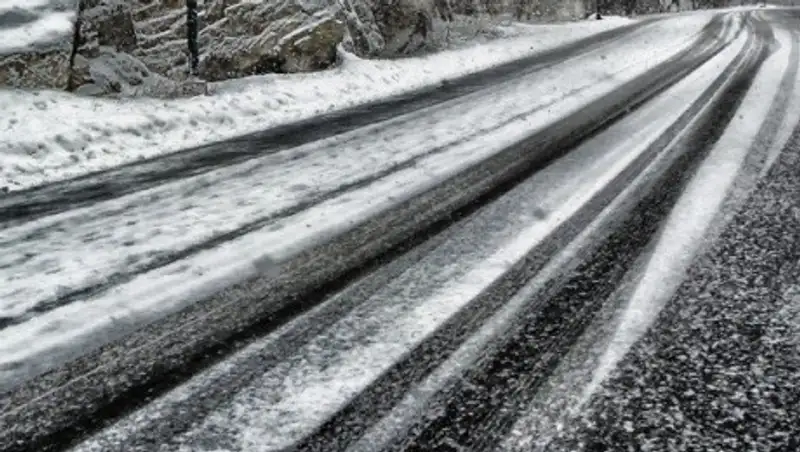 32 участка трасс закрыты по всей стране