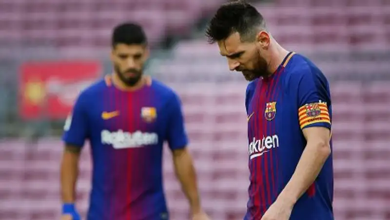 «Барселону» могут исключить из Примеры, а Испанию — отстранить от ЧМ