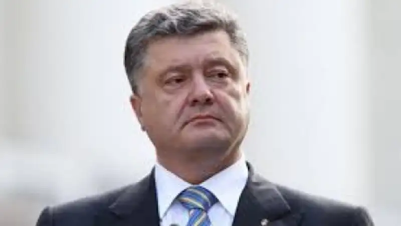 Порошенко поблагодарил американских сенаторов за поддержку Украины