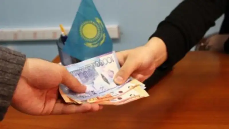 В Мангистау сотрудника ДГД осудили за покровительство букмекерской конторе