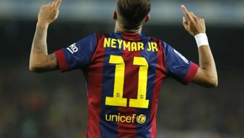 Неймар не уверен, что когда-нибудь достигнет уровня Месси и Роналду