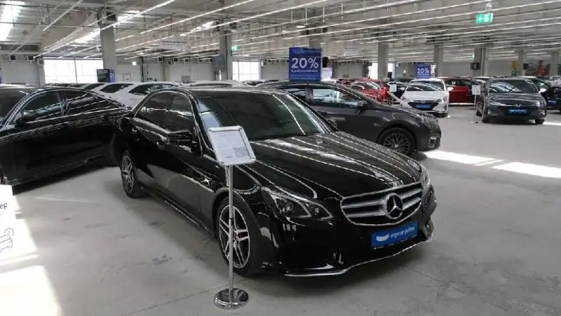 Крупнейший в Центральной Азии многофункциональный автоцентр открылся в Алматы