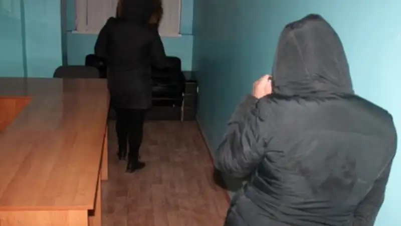 Полицейские Актау шлют письма семьям проституток
