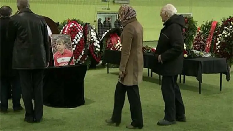 В Москве простились с легендарным футболистом Фёдором Черенковым