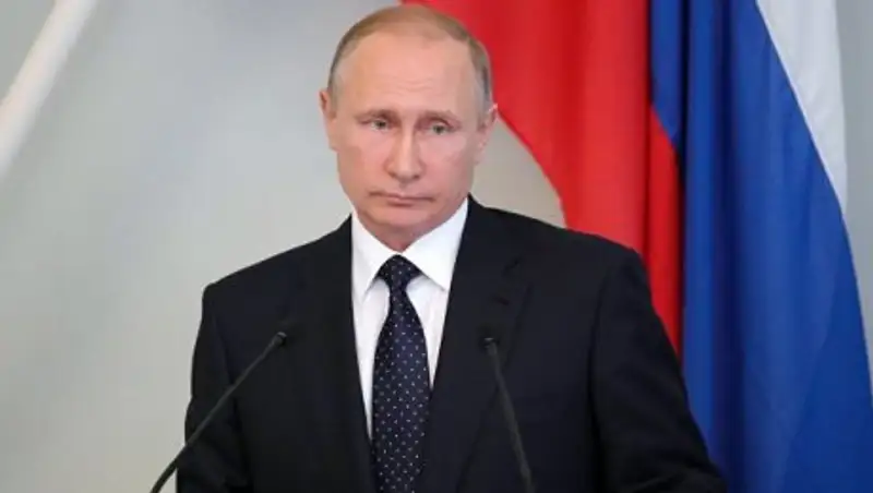 Путин сравнил организаторов "групп смерти" с убийцами