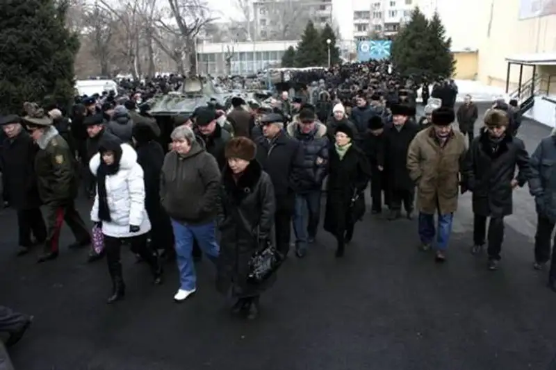 В Алматы простились с директором погранслужбы КНБ РК Стамбековым (фото), фото - Новости Zakon.kz от 03.01.2013 17:52