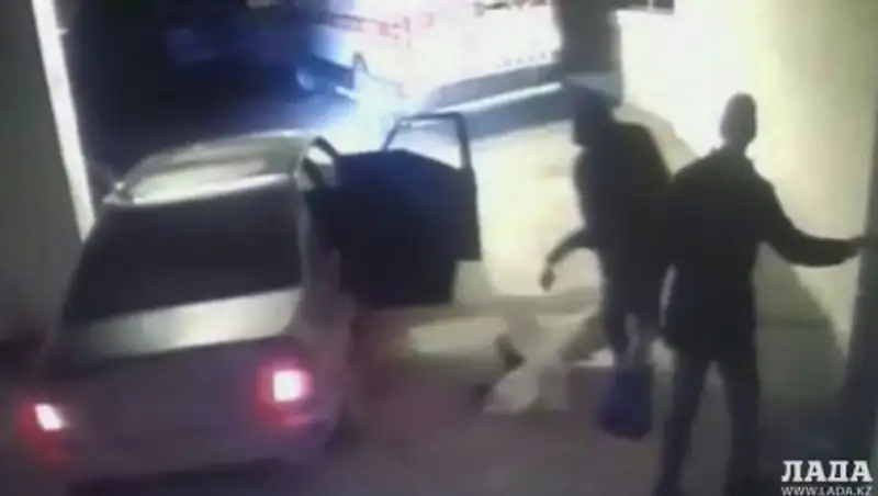 Раненого жителя Актау подбросили к дверям приемного покоя областной больницы