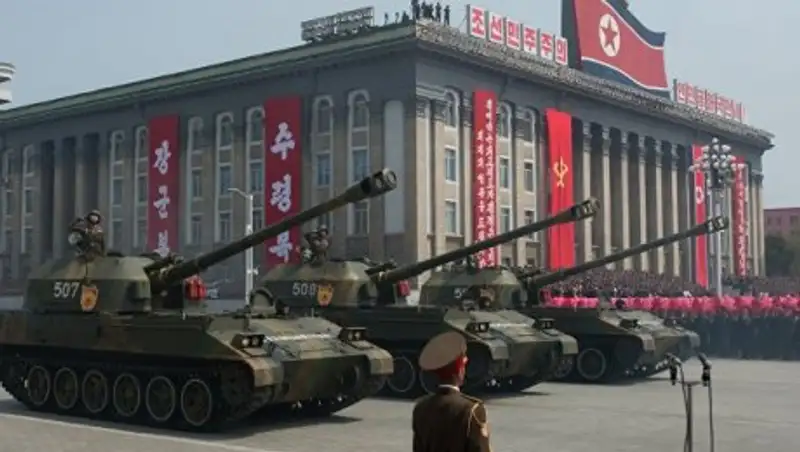 Лидер КНДР приказал военным быть готовыми нанести удар в любой момент