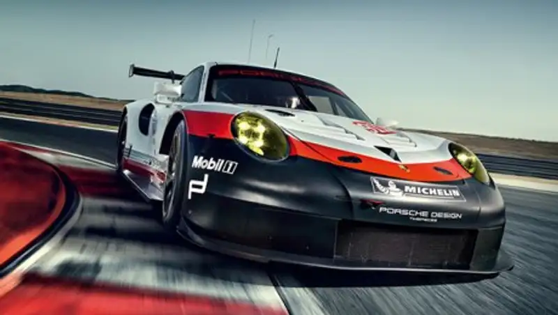 Главный гоночный Porsche стал среднемоторным