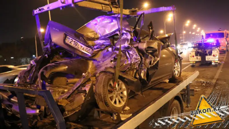 Появилось видео смертельного массового ДТП в Алматы