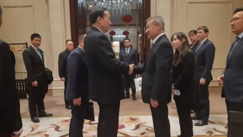 Перспективы сотрудничества ВКО и СУАР обсудили в Урумчи