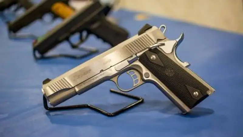 В Казахстане проверяют оружейные магазины после трагедии в Казани