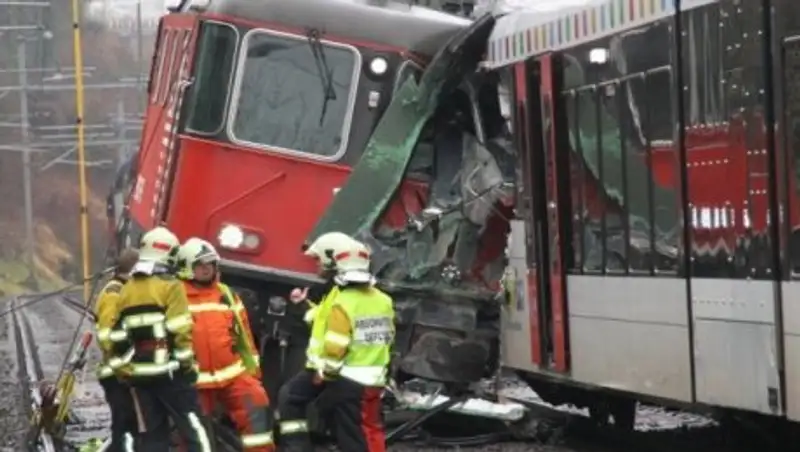 На севере Алжира столкнулись два поезда, 40 человек ранены  