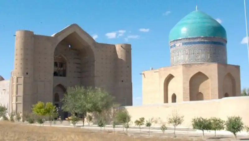 Древнюю архитектуру Туркестана восстановят