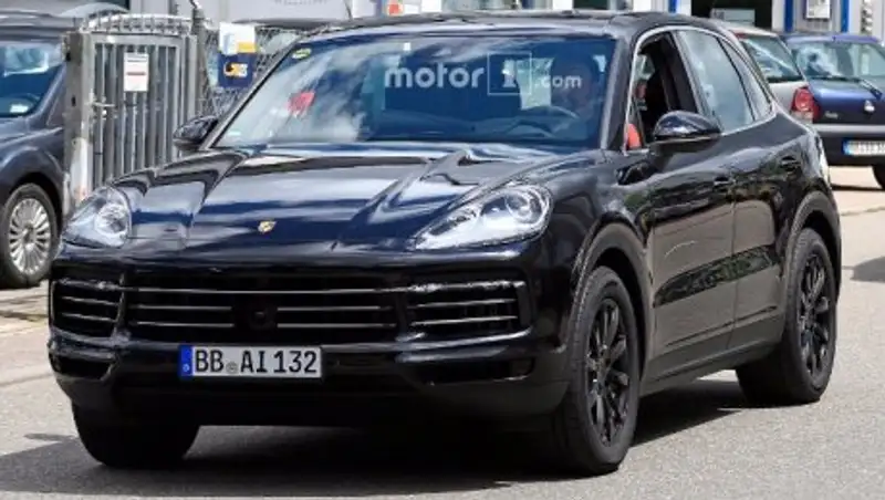 Новый Porsche Cayenne сфотографировали без камуфляжа
