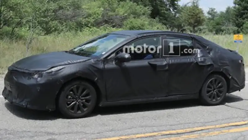 В США сфотографировали прототип нового поколения Toyota Camry