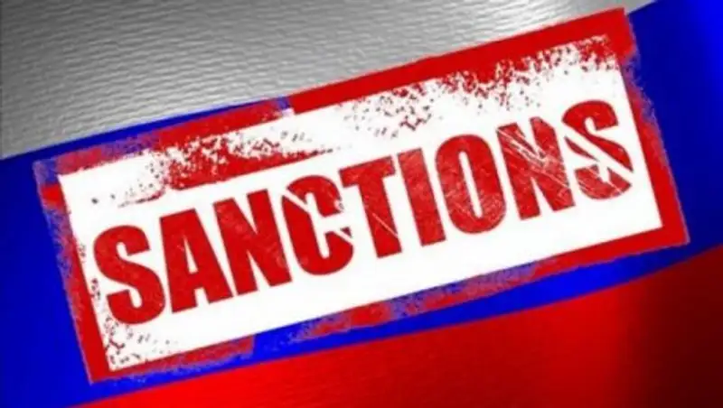 В России 96 олигархов и руководство Администрации президента попали под санкции