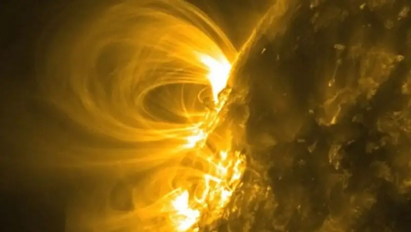 Серия произошедших на Солнце вспышек угрозы не представляет - казахстанский эксперт