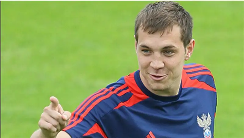 Кто из футбольных звезд больше всех зарабатывает 