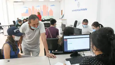 безработная молодежь, фото - Новости Zakon.kz от 27.01.2022 16:31