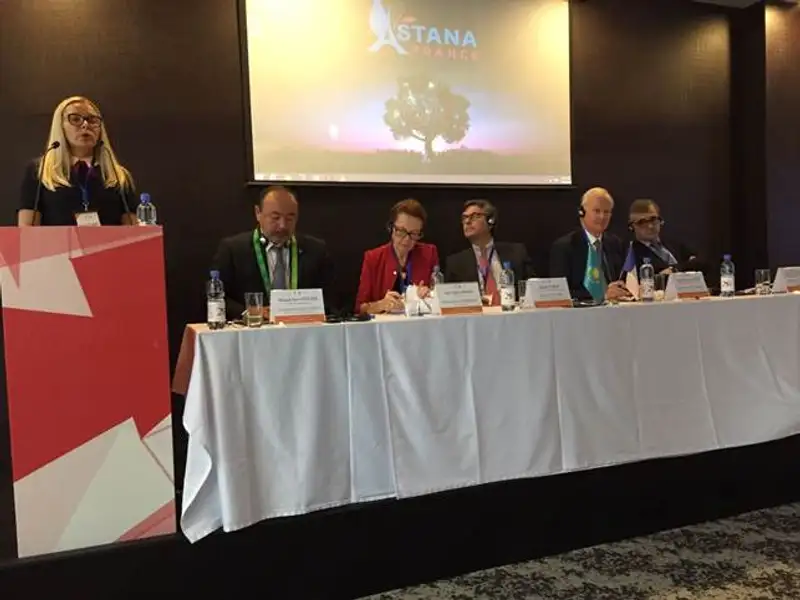 Caspian University организовал в рамках ЕХРО международный форум «Устойчивое развитие и нотариат: юристы на защите экологии и прав граждан», фото - Новости Zakon.kz от 19.07.2017 20:49