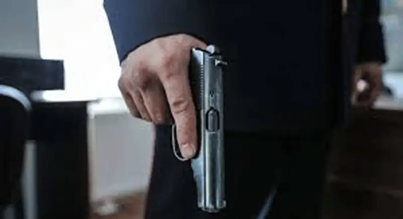 В Уральске на 2 месяца арестован подозреваемый в огнестрельном ранении охранников