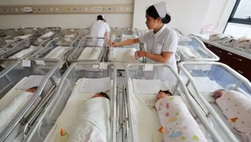 В китайской соцсети выставили на продажу здорового малыша