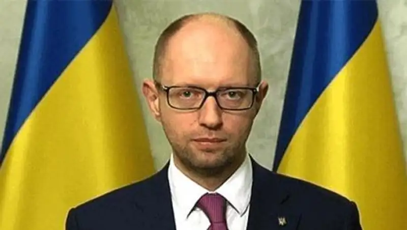 Яценюк призвал прекратить строительство великой России за счет Украины