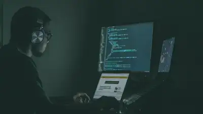 Мошенники действуют от имени Казахстанской фондовой биржи, фото - Новости Zakon.kz от 23.11.2022 11:54