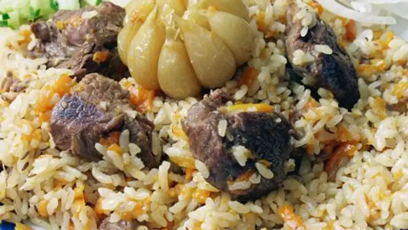 В Таджикистане четыре человека отравились насмерть пловом