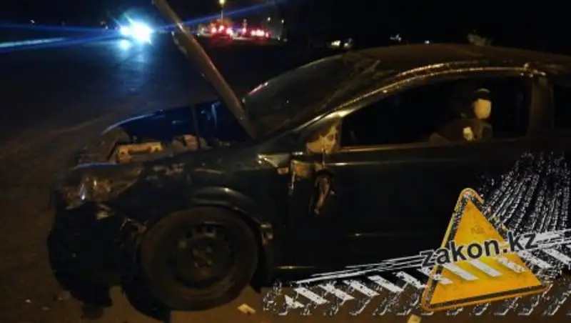 Opel дважды перевернулся в результате ДТП в Алматы